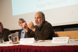 MIT Professor Larry Susskind talks reconciling conflicting water values at the MIT Water Summit. (Courtesy of MIT Water Club).